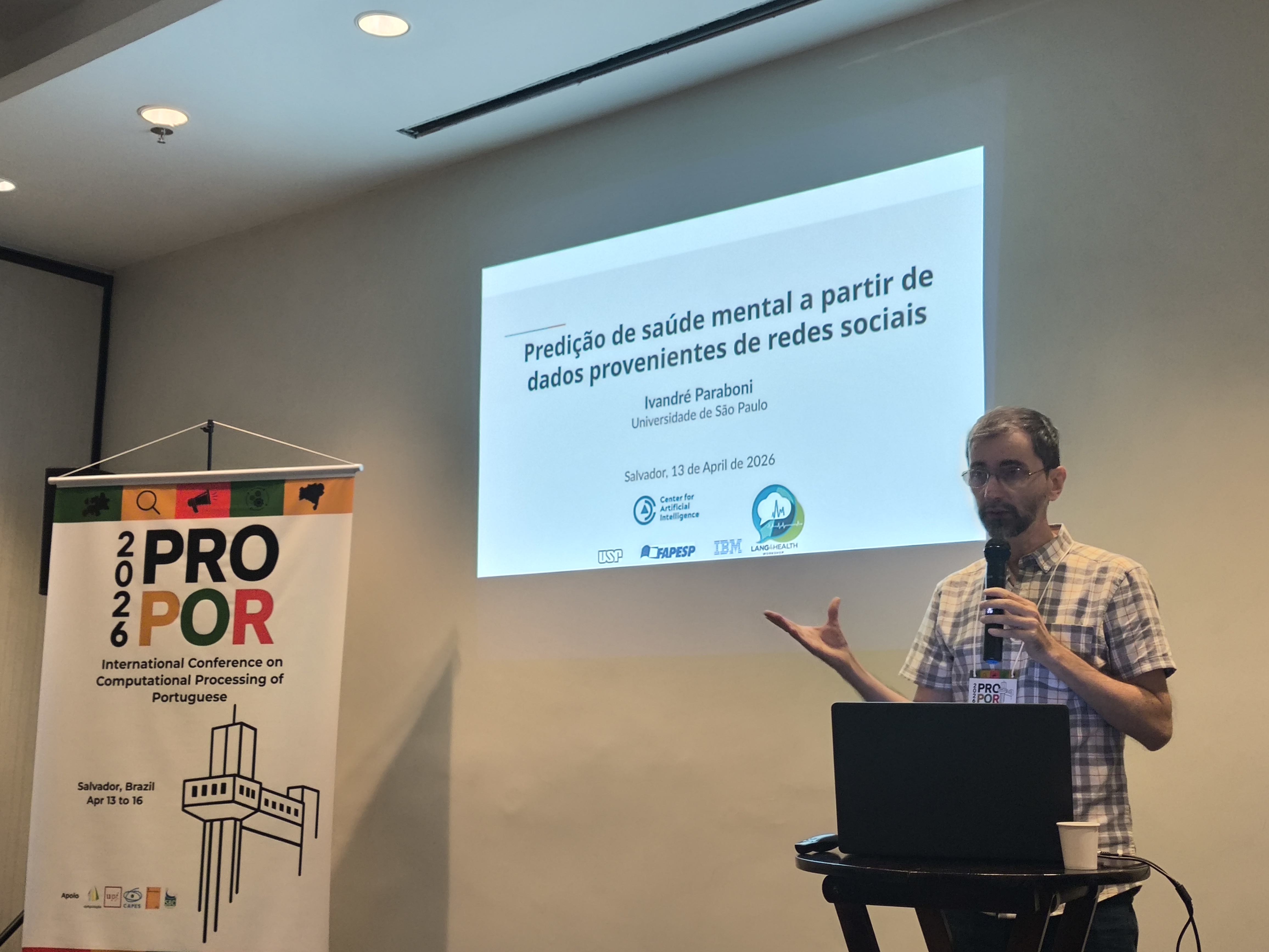 Ivandré Paraboni's talk at Lang4Health